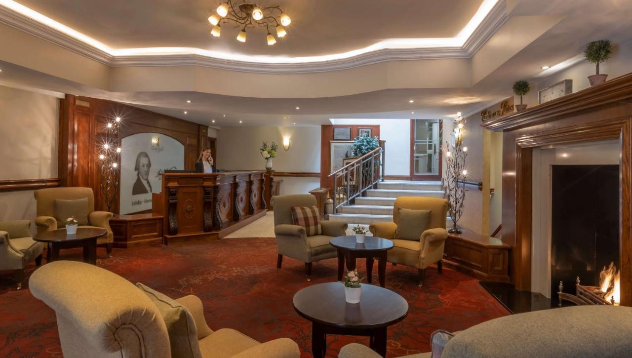 Court Yard Hotel Leixlip Extérieur photo