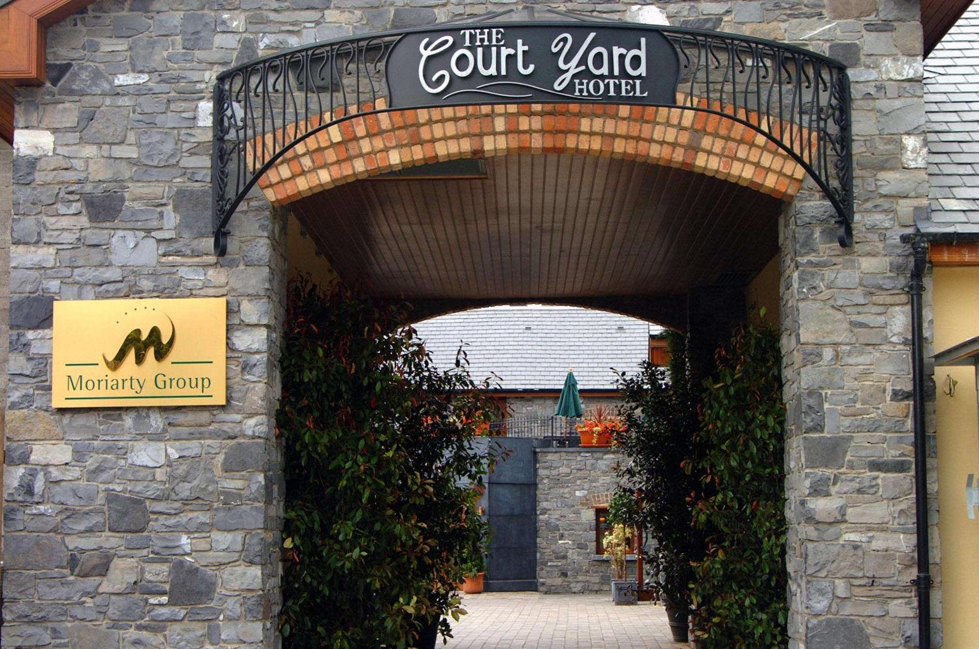Court Yard Hotel Leixlip Extérieur photo